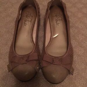 Lifestride Tan/Brown ballet flats